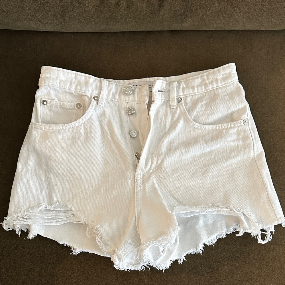 Zara White Distressed High-Rise Denim Shorts
